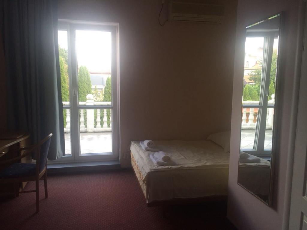 Rezydencja Parkowa Hotel Varsovia Habitación foto