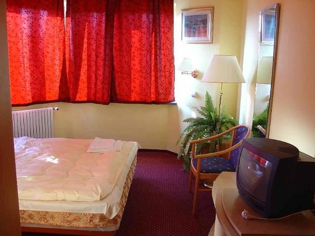 Rezydencja Parkowa Hotel Varsovia Habitación foto